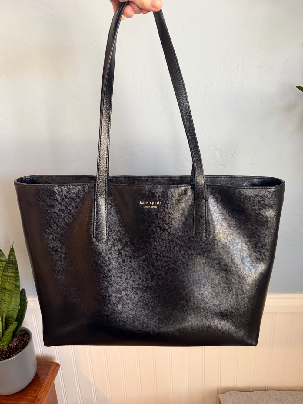 Lightweight Kate Spade Black Crossgrain Tote Bag w/Padded Laptop Sleeve